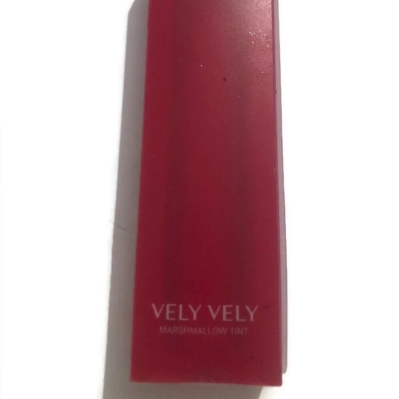 VELYVELY Marshmellow Tint 06 Pink Mental Matte Long Lastin Lip Color Voluminous - Picture 1 of 3